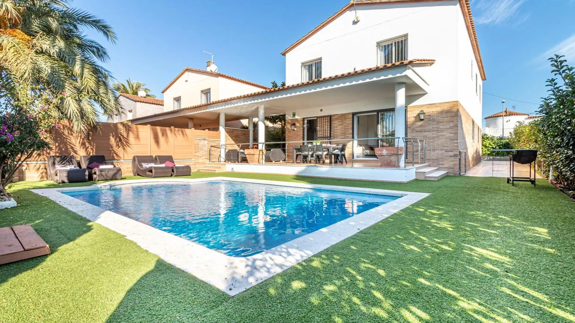 Jouvacations Villa Sun Pani Ampuriabrava